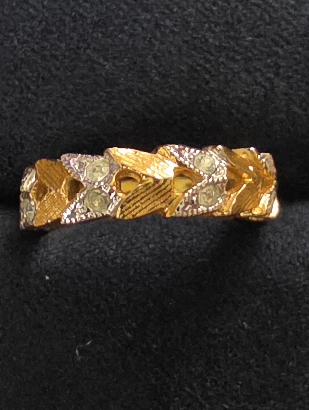 18k GE Yellow, White Glass Ring (Vintage)